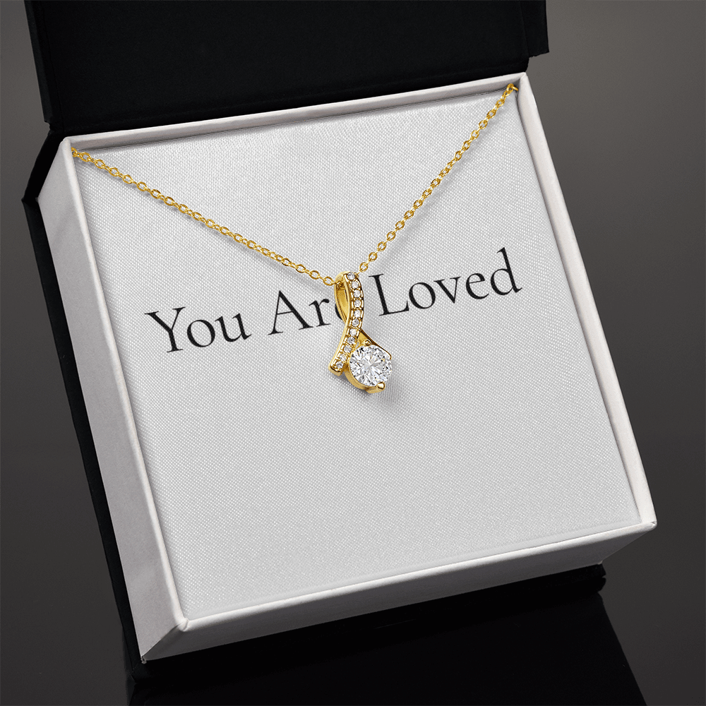 Alluring Beauty Pendant Necklace | Luxury Gift for Her - BH Comfy Cozy