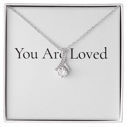 Alluring Beauty Pendant Necklace | Luxury Gift for Her - BH Comfy Cozy