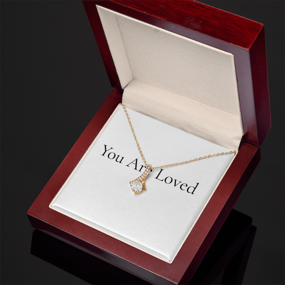 Alluring Beauty Pendant Necklace | Luxury Gift for Her - BH Comfy Cozy