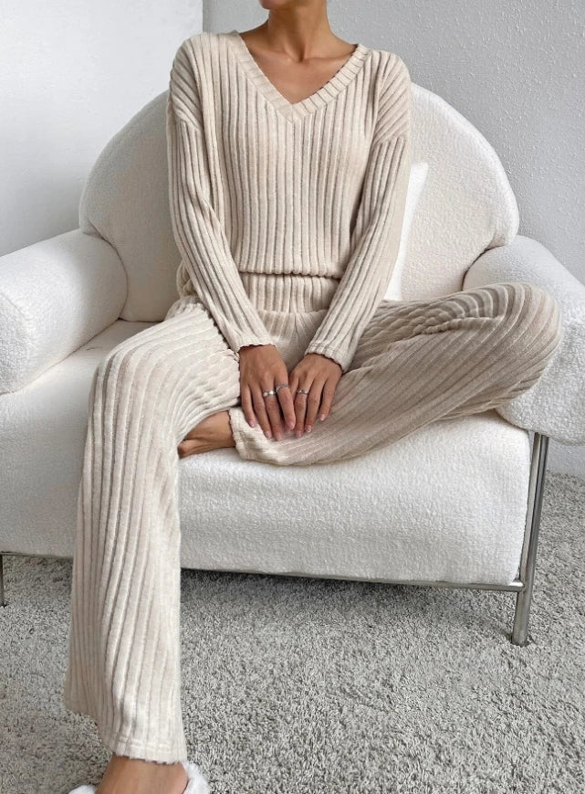 Casual 2-Piece Loungewear Set - BH Comfy Cozy