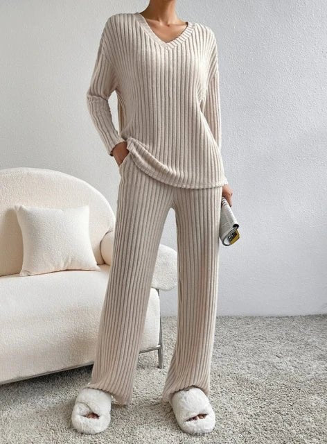 Casual 2-Piece Loungewear Set - BH Comfy Cozy