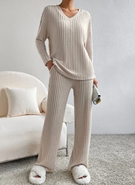 Casual 2-Piece Loungewear Set - BH Comfy Cozy