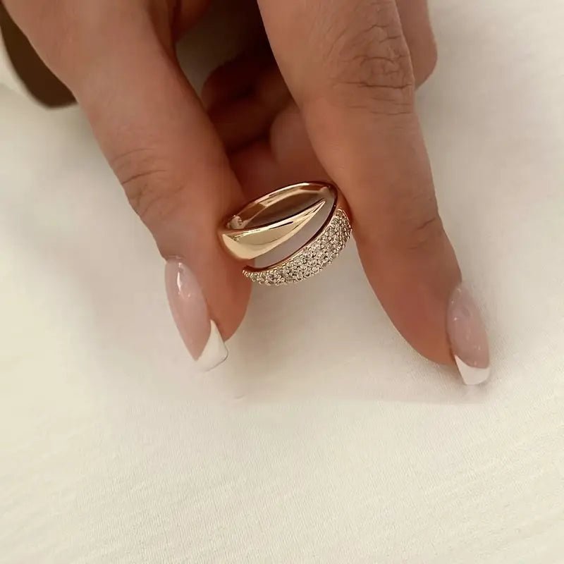 Elegant Adjustable Sparkle Ring - BH Comfy Cozy