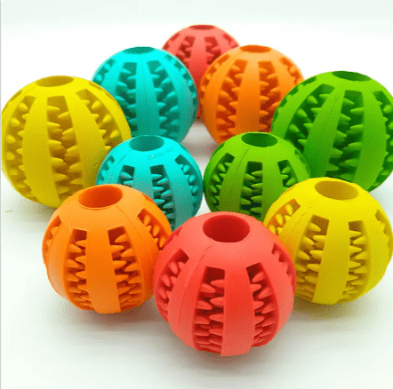 Interactive Rubber Slow Feeder Dog Ball - BH Comfy Cozy