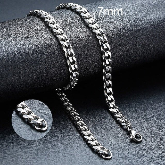 Twisted Rope Figaro Necklaces - BH Comfy Cozy